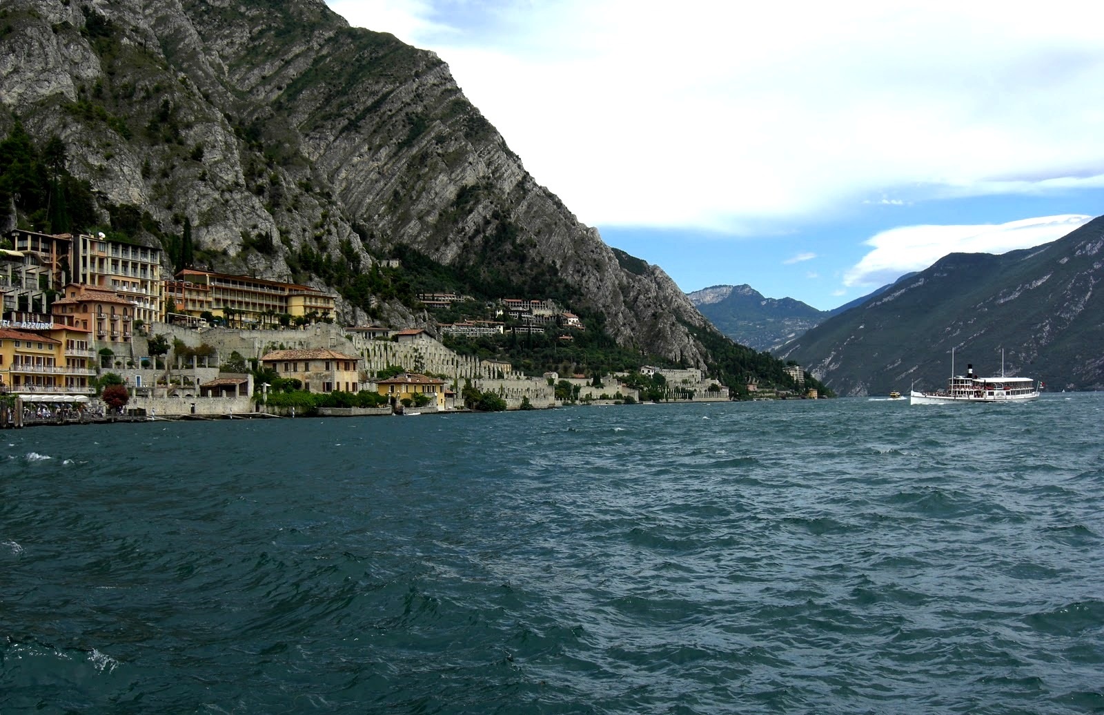 Lago di Garda | www.jclynmtrk.com